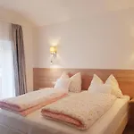 Pan Haus 3*
