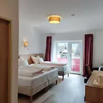 Pan Haus 3*