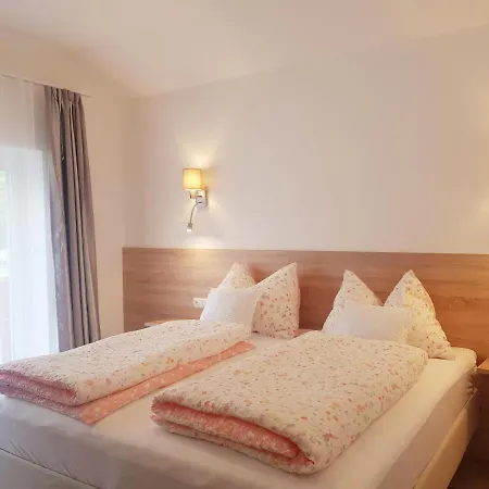 Pan Haus 3*